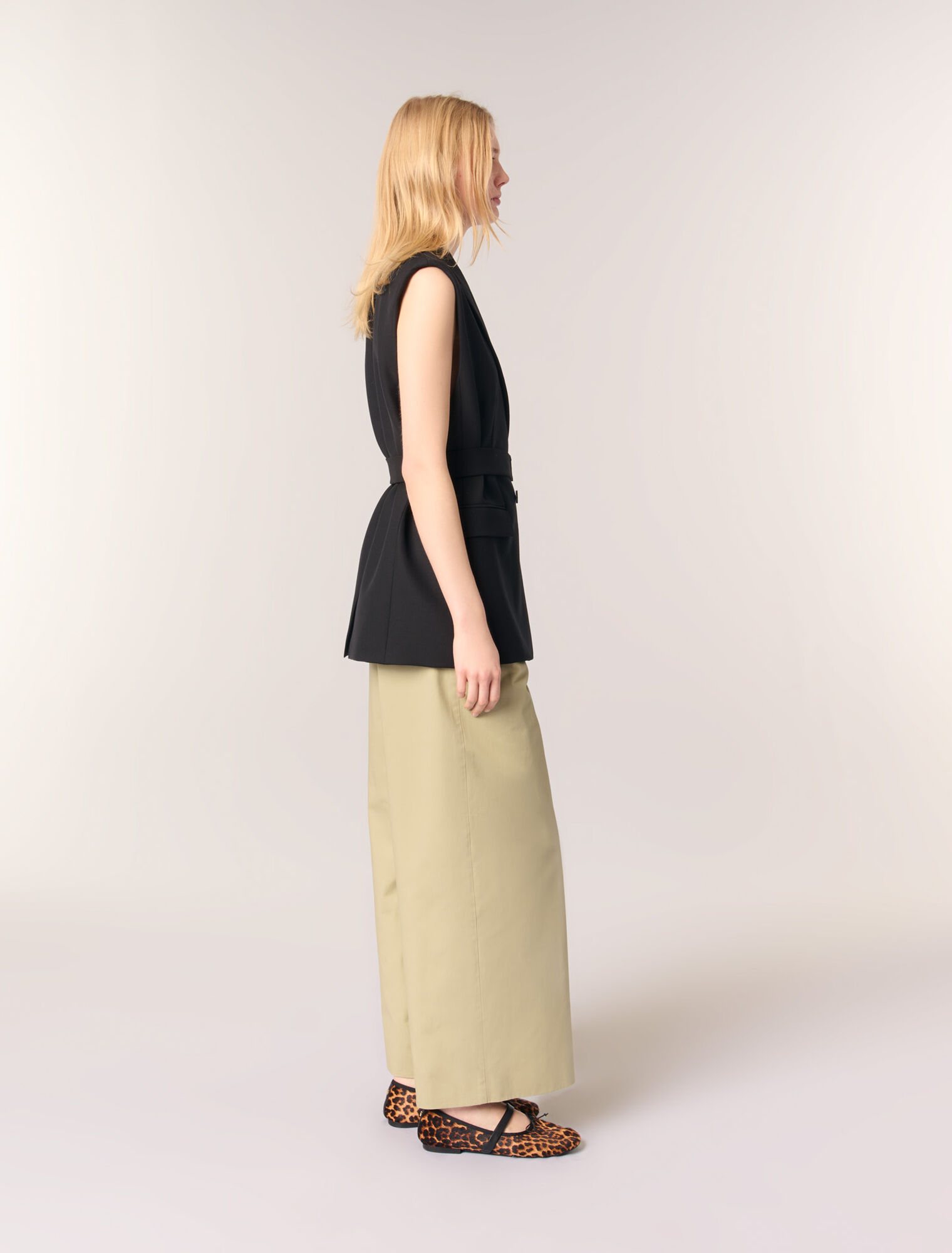 Veste de tailleur sans manches 